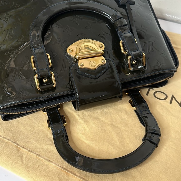LV32 Louis Vuitton vernis melrose bag - Picture 9 of 15